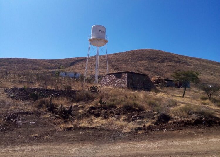 CFE deja sin agua potable por más de dos meses a Casa de Cerros, comunidad de Pánuco