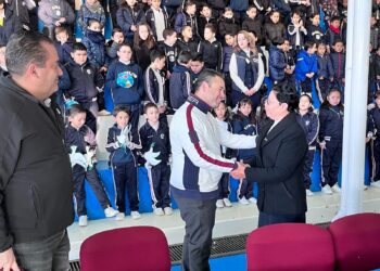 Directora del Colegio del Centro reprueba el segundo piso