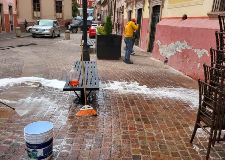 Operativo limpieza en el Centro Histórico de Zacatecas; retiran 4.5 toneladas de basura