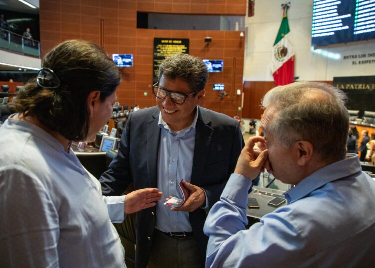 Propone Saúl Monreal frenar persecución y discriminación laboral