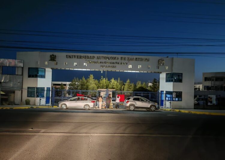 Estudiantes de Medicina Humana UAZ, denuncian maltrato y hostigamiento de docente