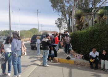 Guías del Zig Zag toman sus instalaciones por incumplimiento en pago de sus becas