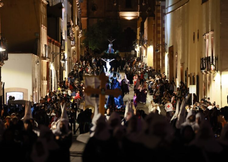 La Procesión del Silencio, impacta en el Centro Histórico de Zacatecas