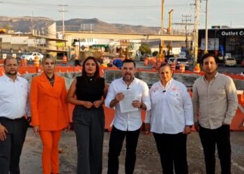 Gobierno se niega a retirar maquinaria del bulevar, pese a suspensión del segundo piso