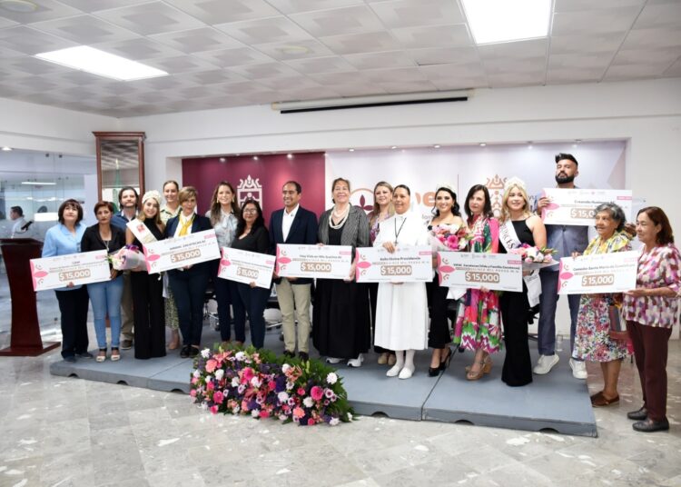 Entrega presidencia Guadalupe donativo a 8 asociaciones de apoyo a niños con cáncer