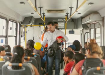 MC realiza actividades recreativas para festejar a las niñas y niños en la capital zacatecana