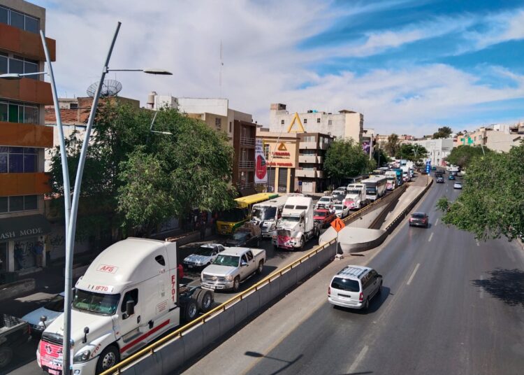 Transportistas exigen seguridad en carretera; empresas mineras los dejan solos
