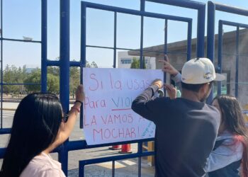 Estudiantes exigen la destitución del rector de la UAZ; tomaron el campus Siglo XXI