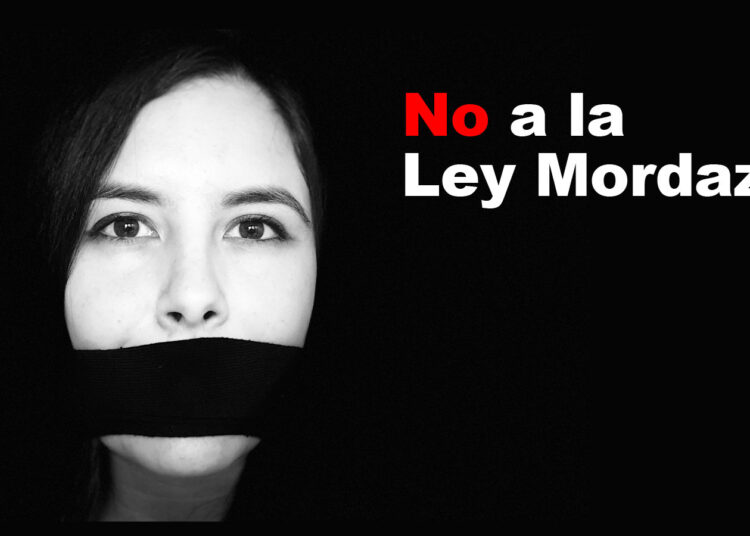 ENTRESEMANA/ Ley Mordaza, Ley Censura