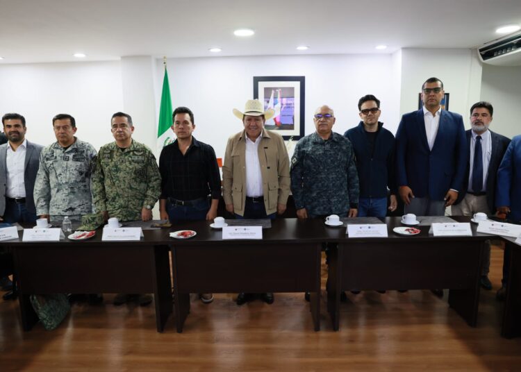 Acompañado de militares, el gobernador Monreal dice que la jornada fue “exitosa”