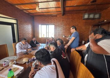 Funcionario que no funcione, que se vaya, dice Saúl Monreal ante crisis en hospitales