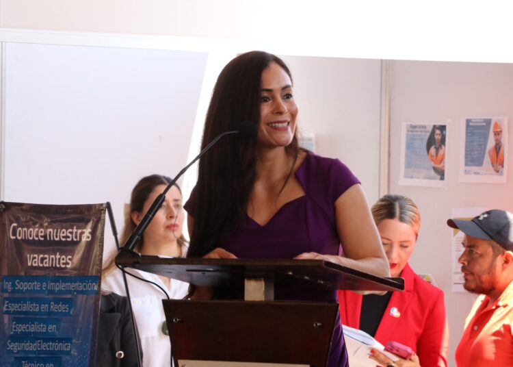 Desde hace 15 años no hay aumento salarial en CDHEZ por baja presupuestal: Dimas Reveles