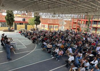 Maestros de la Sección 34 votan por continuar paro de labores en Zacatecas