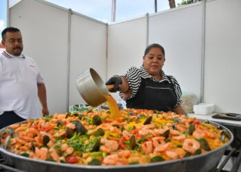 A comer paella en Guadalupe, el municipio de mayor organización de festivales