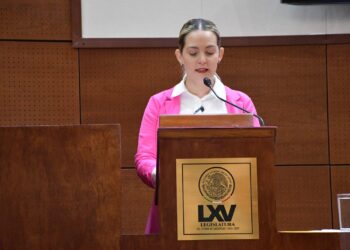 Ante crisis hospitalaria, diputados morenistas rechazan comparecencia del secretario de Salud