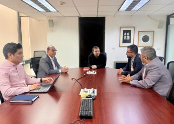 Gestionan cambio de firmas en la SECIHTI para no afectar a becarios de la UAZ