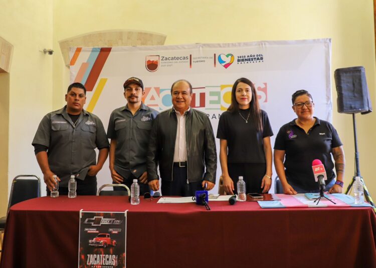 Habrá matrimonios igualitarios, al término de la marcha  LGBTTTIQ+