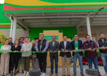 Inauguran tienda Aurrera en Libramiento Sur de Guadalupe