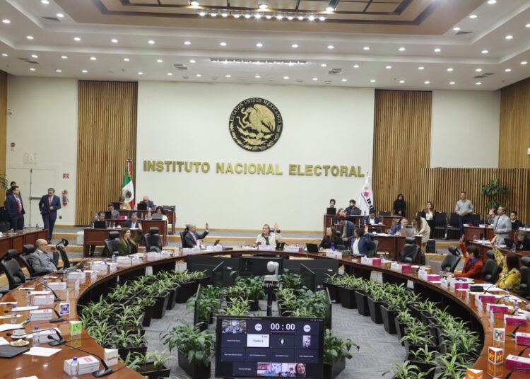 MORENA VA POR EL INE