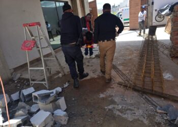 Un día de pesadilla, cayó de un segundo piso y le amputan parte de la pierna