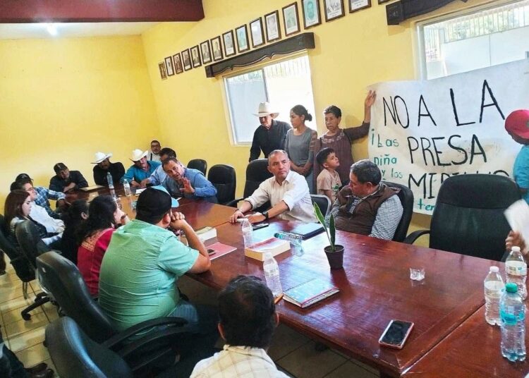 Gobierno hace reunión a escondidas, para imponer aprobación de Presa Milpillas