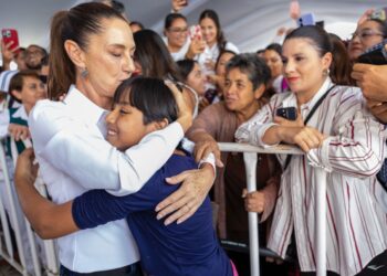 La presidenta Sheinbaum anuncia inversión de 21 MMDP en dos años en México en Sector Salud
