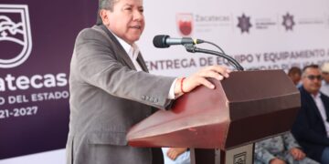Bajo presión magisterial, David Monreal dice que pagará adeudo a la 58 en la próxima quincena