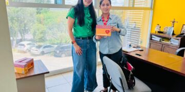 Laura Ruelas apoya programas alimentarios en favor de familias vulnerables