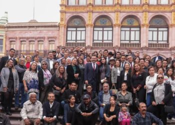 Muestra trabajo parlamentario en su primer informe el diputado Ulises Mejía