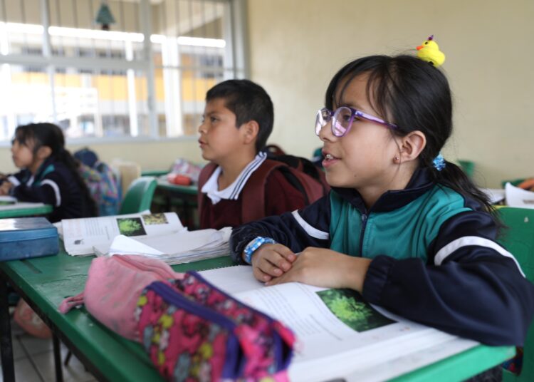 Inició el ciclo escolar 2025-2026 con más de 326 mil estudiantes en escuelas públicas