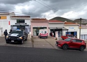 Ataque armado contra un empleado en comercio de Guadalupe; lo trasladaron a un hospital