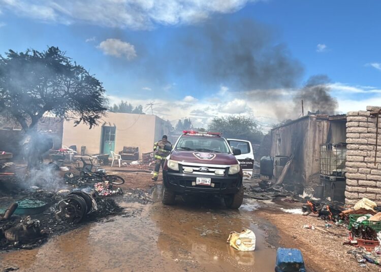 Se incendia casa con gasolina huachicol en Guadalupe; murió una persona