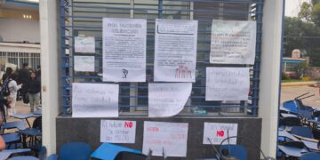 Comerciantes de la Fenaza agreden y roban celulares a estudiantes de Prepa II UAZ