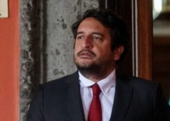 El amparo, es un montaje, dice Andrés Manuel López Beltrán; culpa al “hampa del periodismo”