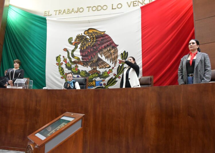 Por falta de recursos no se federaliza la nómina magisterial: Gabriela Pinedo