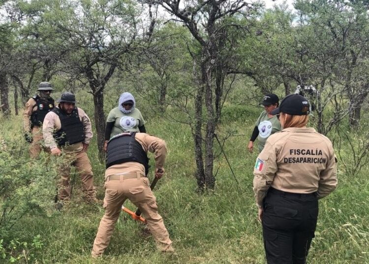 Encuentran restos humanos en fosas clandestinas en Tepetongo