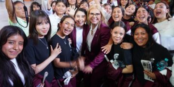 Zacatecas merece vivir con dignidad y con oportunidades: Julia Olguín