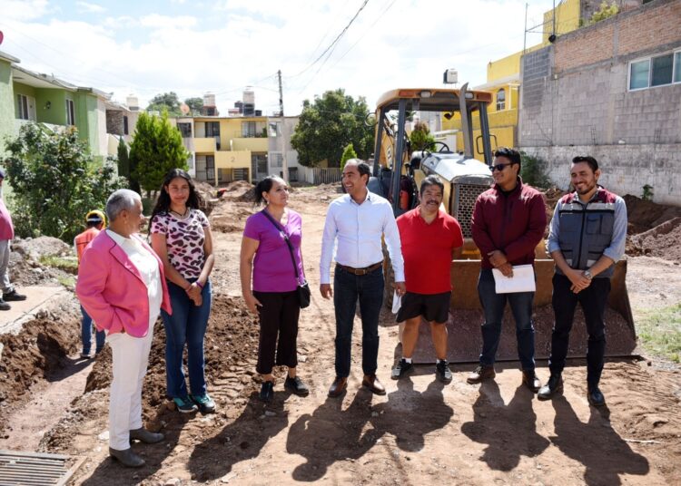 Rehabilitan red de agua potable en Privada 1910, en el centro de Guadalupe