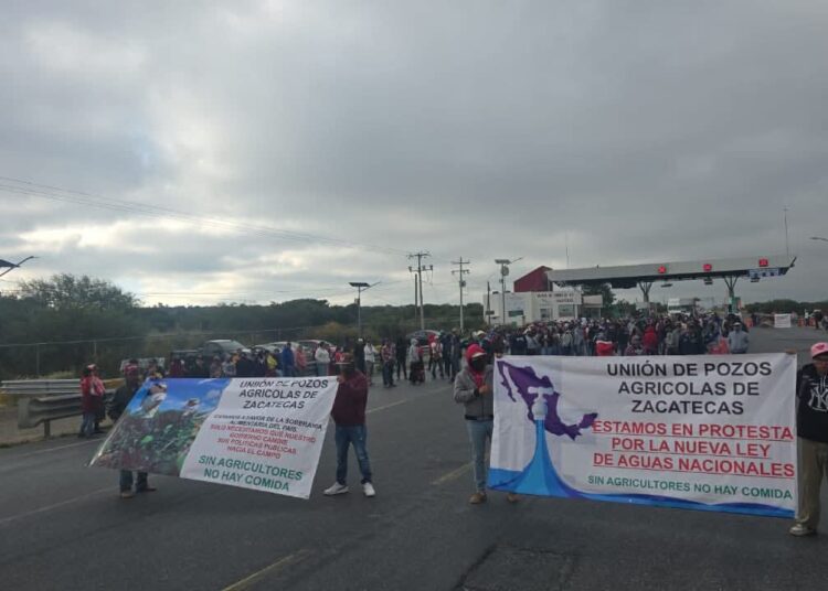 Agricultores zacatecanos se unieron a paro nacional; bloquearon carreteras y oficinas