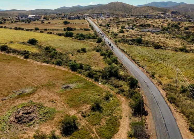 Darán mantenimiento a 1.5 KM a carretera Sauceda-Vetagrande; estimulará comercio