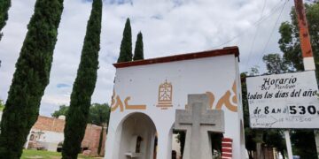 Los 11 panteones en Guadalupe están limpios para recibir a miles de visitantes