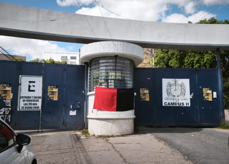 Se reanudan actividades académicas en la UAZ, luego de lograr acuerdos y liberar campus II