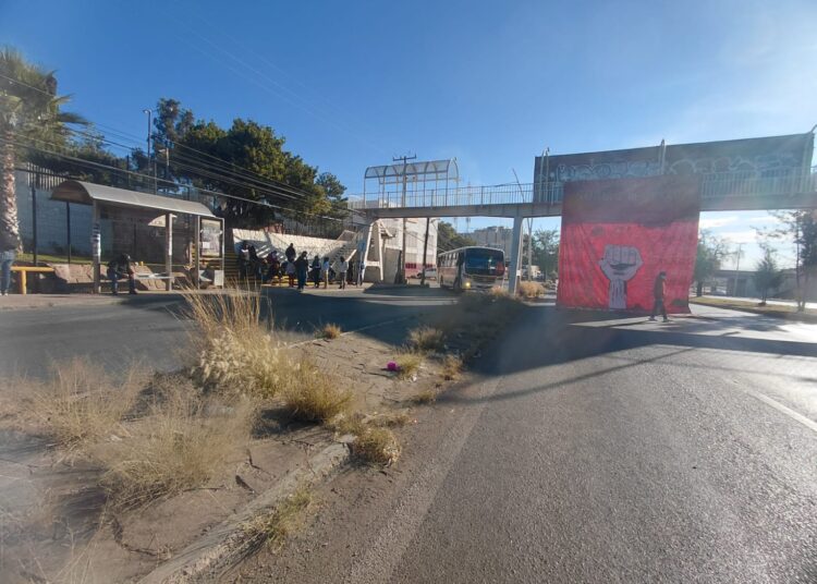 Normalistas de San Marcos mantienen bloqueo ante desatención de la secretaria Gabriela Pinedo