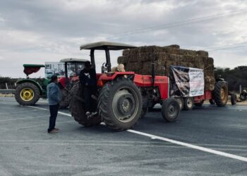Agricultores zacatecanos rechaza Ley Nacional de Aguas y bloquean carreteras