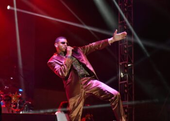 Manuel Medrano abre el espectáculo artístico de la Feria Estatal de la Virgen de Guadalupe 2025