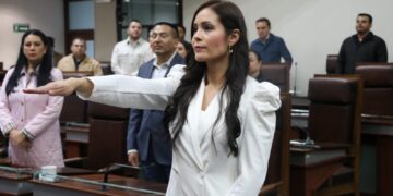 Rinde protesta Marisela Dimas por un segundo período en la CDHEZ