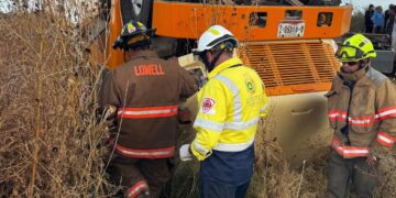 Tenía aliento alcohólico el chofer que conducía transporte escolar que se accidentó