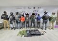 Detienen a 4 jaliscienses con armas y droga y resguardan a 4 menores de edad