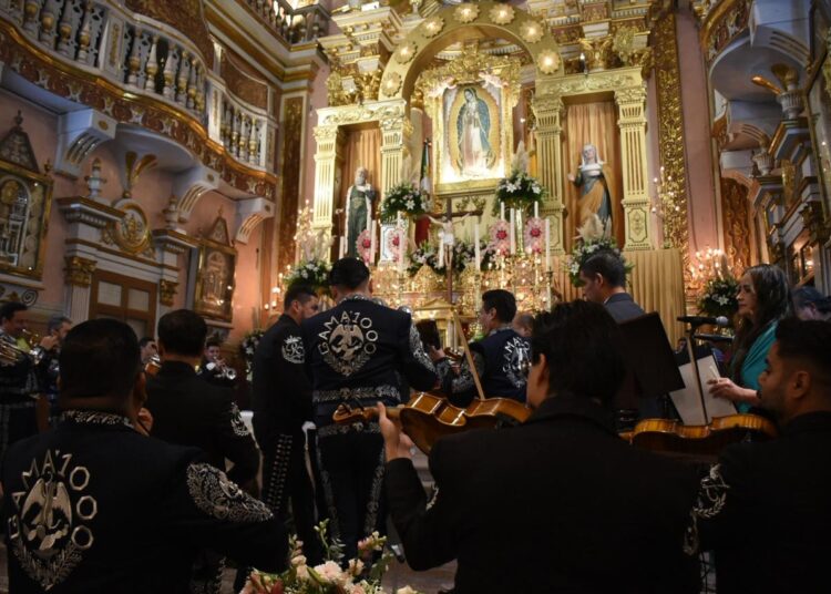 Guadalupe celebra con tradicionales mañanitas la festividad de la Virgen