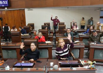 Aprueban diputados Presupuesto de Egresos por 42 mil 92 millones de pesos; solo dos votos en contra